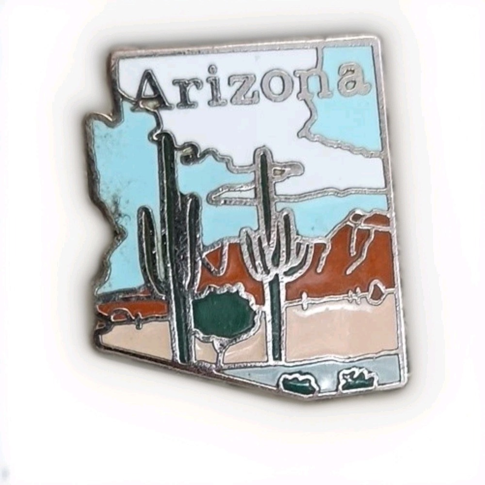Arizona Travel Souvenir Map Shape Desert Scene Saguaro Cactus Lapel Hat Pin
